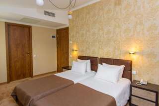 Отель King David Hotel Тбилиси Стандартный двухместный номер с 2 отдельными кроватями-9